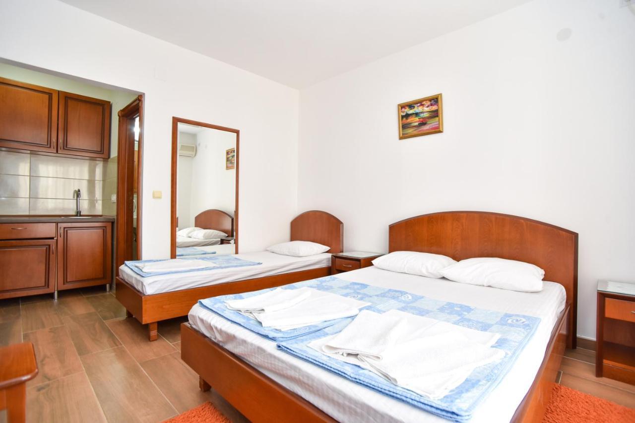 Vila Idila Budva Kültér fotó